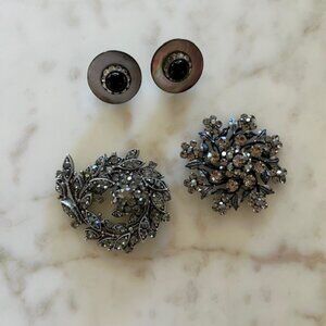 Beautiful Set of Vintage Rhinestone Brooches and Mother of Pearl Earrings